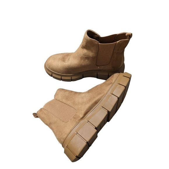 BP. NWOB Niya Lug Sole Chelsea Boot size 6 - Picture 4 of 9